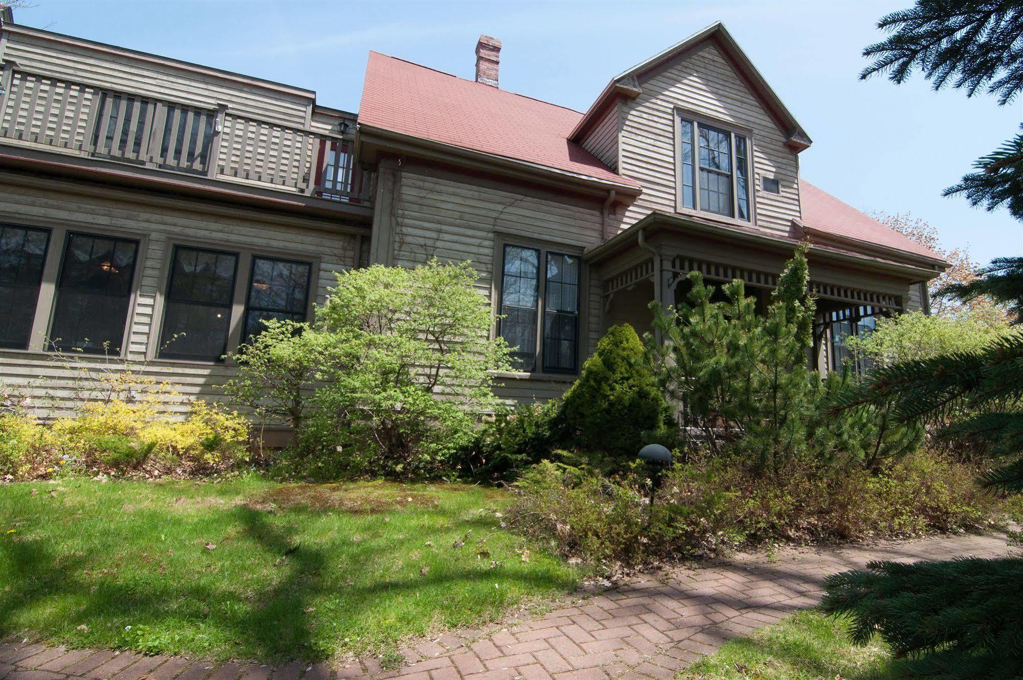 Shipwright Inn Charlottetown Exterior photo